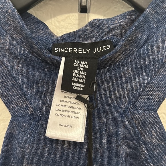 NWT Sincerely Jules Blue Halter Neck Knit Tank Top M/L Lightweight Summer - Picture 4 of 11